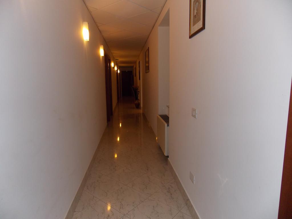 Albergo Roma Matera Buitenkant foto